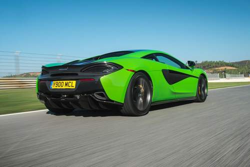 Der McLaren 570S kostet mindestens 181.750 Euro - rund 50.000 Euro weniger als ein 650S