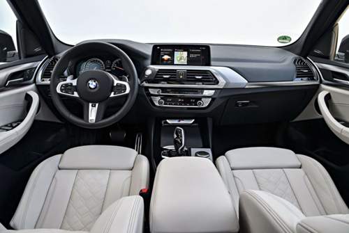 Im Innnenraum bietet der neue BMW X3 ein deutlich luftigeres Raumgefühl als sein Vorgänger - für einen BMW gar nicht mal so typisch, anders als das Cockpit