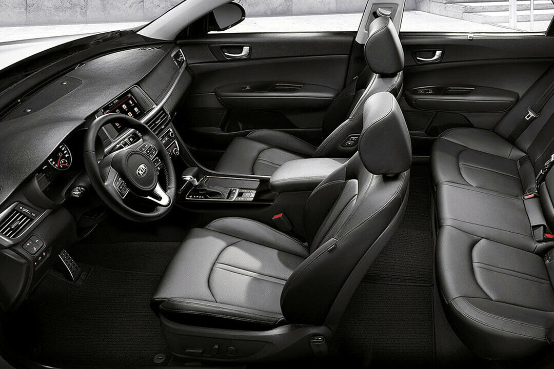 Der Innenraum des Kia Optima: Hochwertigere Materialien und ein Touchscreen