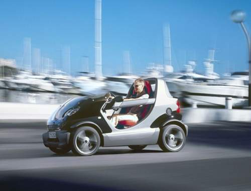 Vorbild: Der Smart Crossblade (2002) wurde in einer Kleinserie von 2.000 Stück gebaut