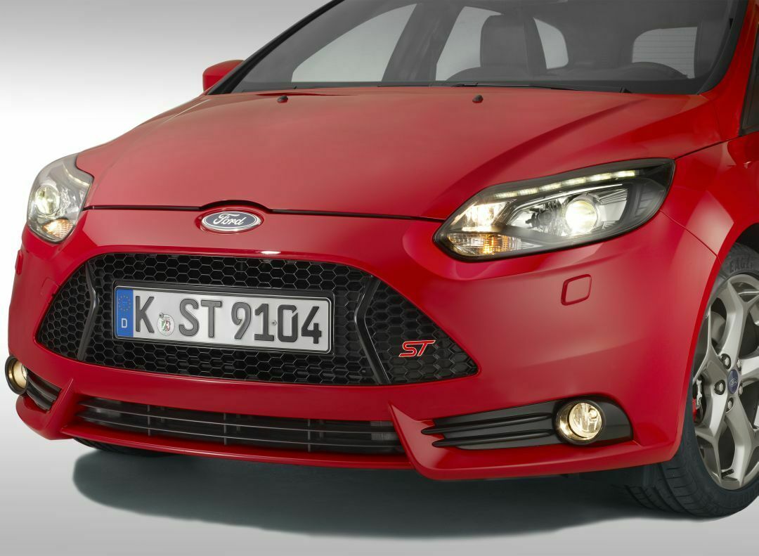 Im Grill das ST-Logo
