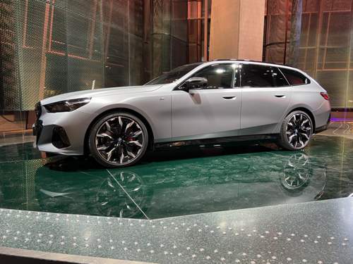 BMW i5 M60 xDrive Touring