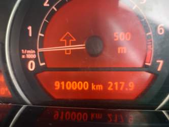 910