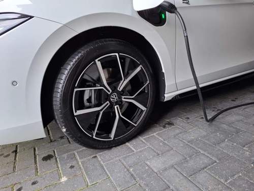 VW Leeds Felge (ohne Kappen)