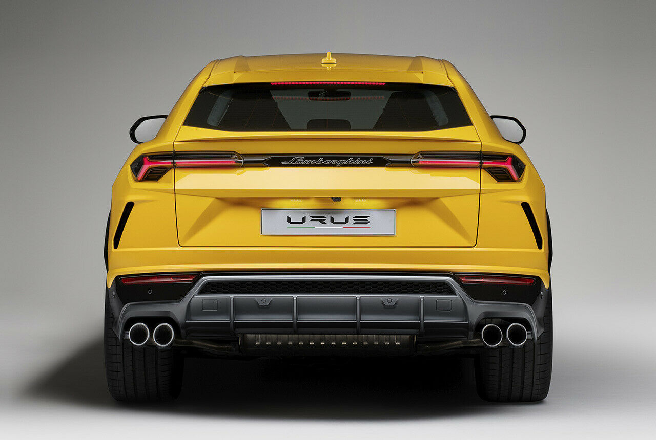 Typisch Lambo: Y-Formen, kantiges Design