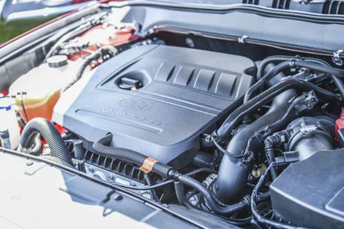 Der 1,5-Liter-Ecoboost-Benziner ist derzeit die einzige Alternative zum Diesel im Mondeo Turnier