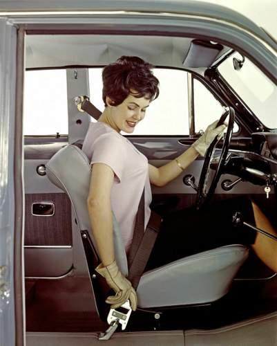Volvo setzte als erster Autohersteller serienmäßig Sicherheitsgurte ein