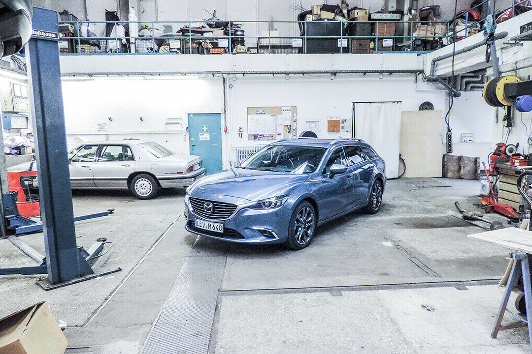 Christian hat den Mazda6 in einer Werkstatt gründlich unter die Lupe genommen