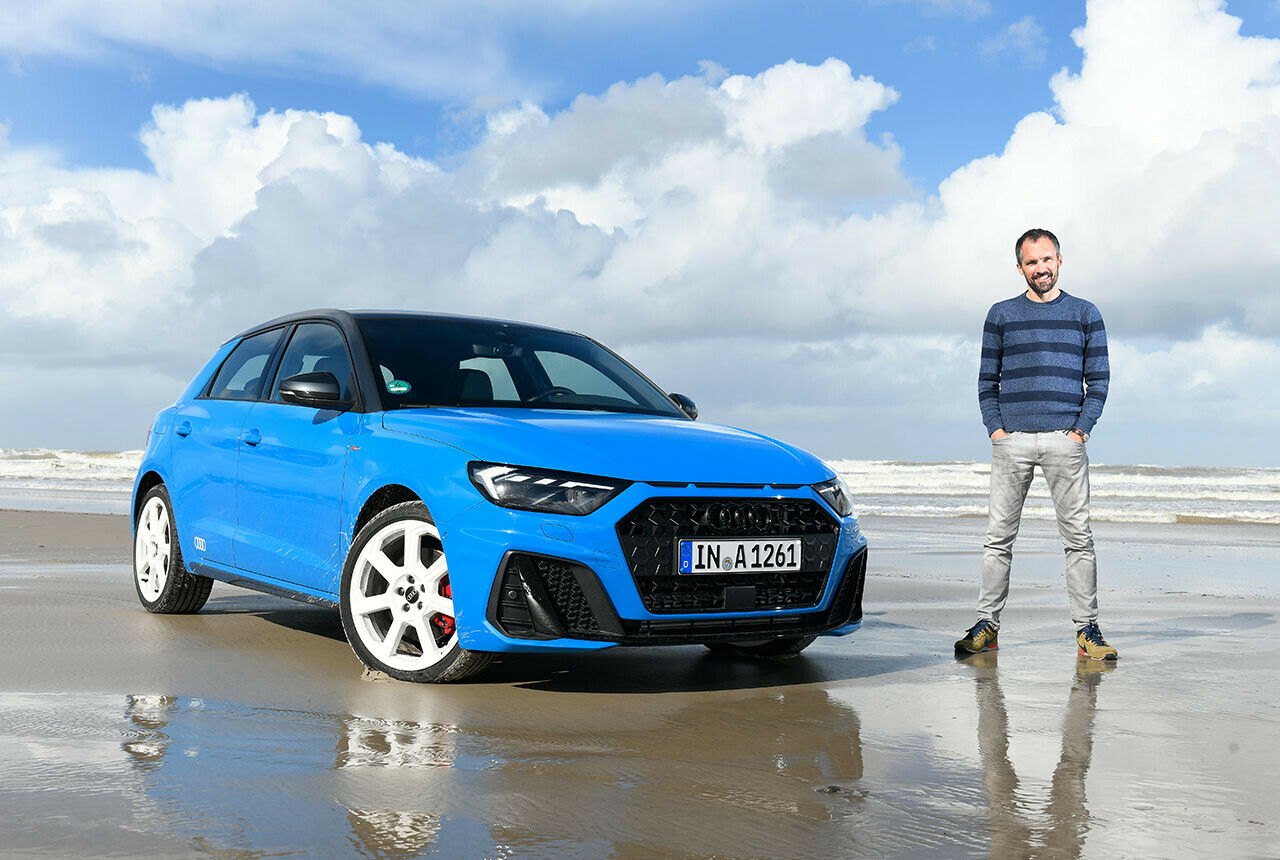 Den Lack unseres Test-A1 nennt Audi "Turboblau". Wir gehen davon aus, dass die Farbe sogar schneller ist als Rot