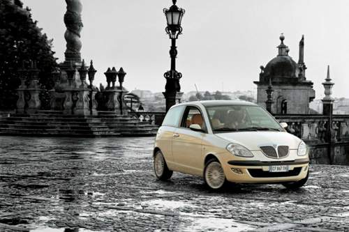 Lancia Ypsilon ab 2003: In der dritten Generation leistet sich der Lancia neue Rundungen und zitiert die große Lancia-Vergangenheit