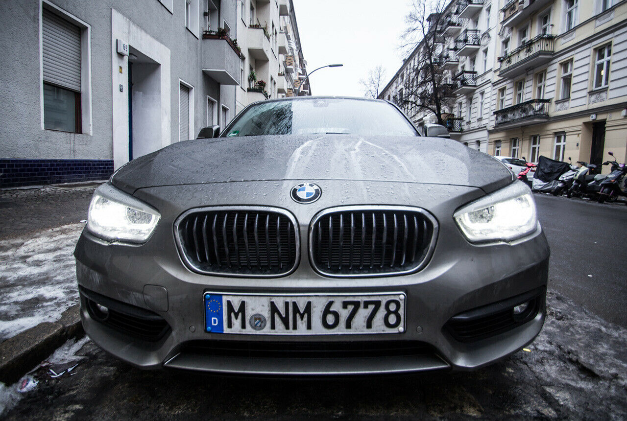 Zwei Nieren für 'nen Dreizylinder: Der 1,5-Liter-Motor leistet 109 PS