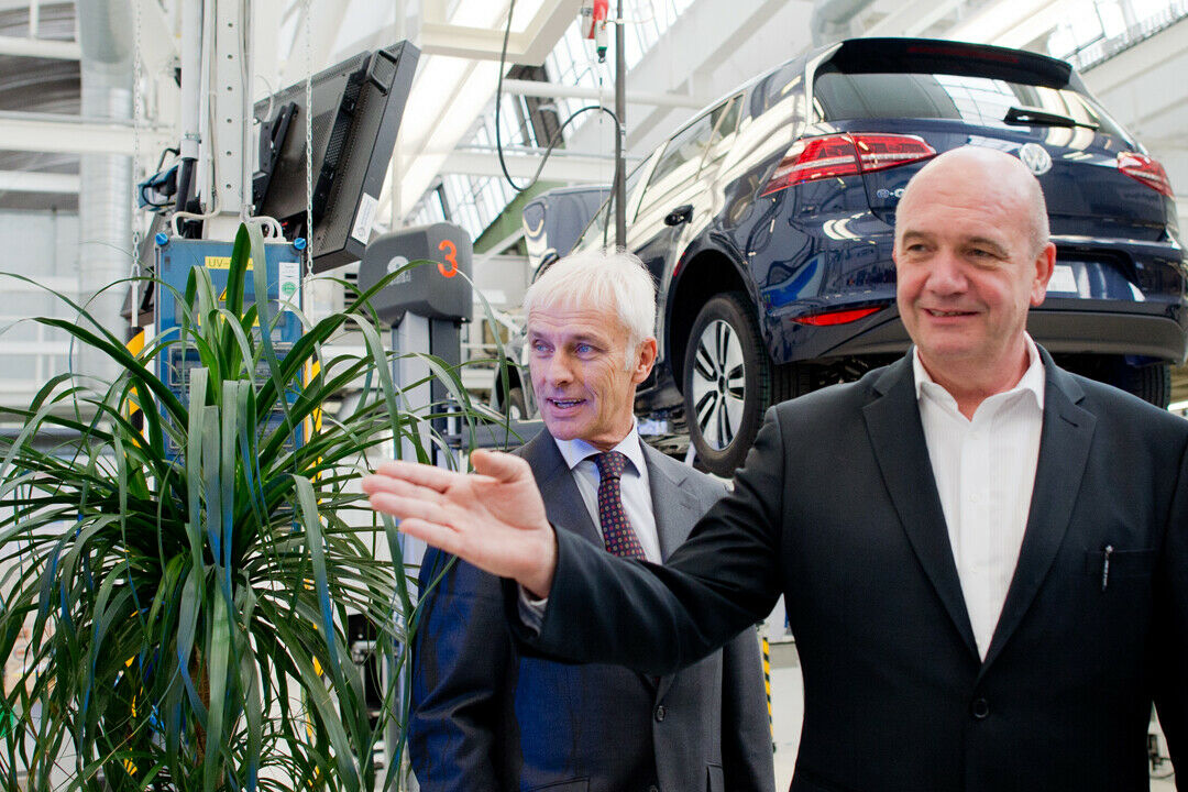 Betriebsratschef Bernd Osterloh gibt für die Leiharbeiter in Wolfsburg zumindest vorläufig Entwarnung