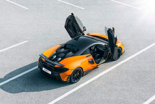 100 Kilogramm Gewicht konnten McLaren beim 600LT gegenüber dem Basismodell einsparen. Doch dafür muss der Kunde mithelfen