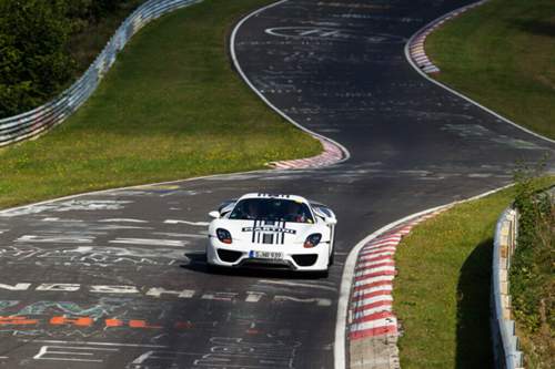 Porsche 918 auf der Nübrurgring Nordschleife
