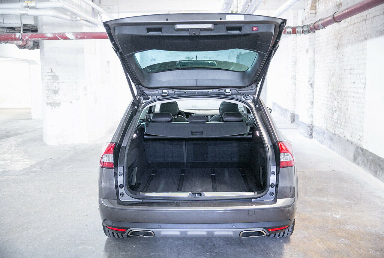 Da gibt es nichts zu meckern: Der Kofferraum ist quadratisch, praktisch und einfach gut. Kombi kann der Franzose