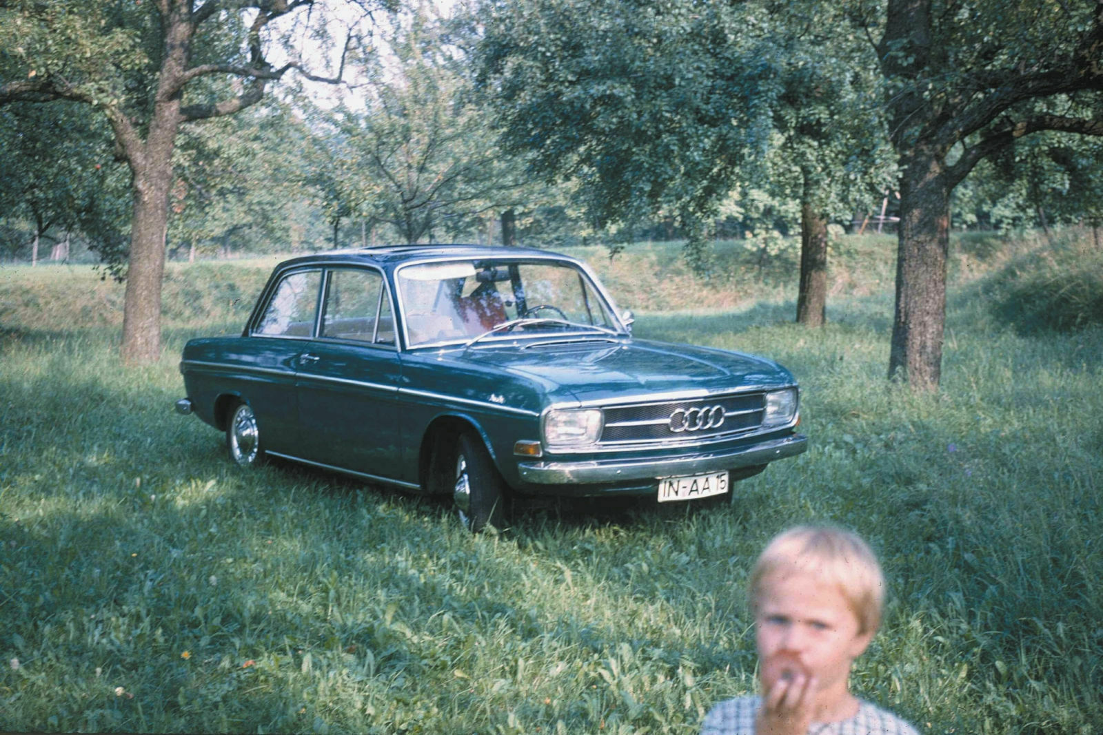 Bei diesem „Audi“ mit sogenanntem Mitteldruckmotor und Viertaktprinzip von Daimler-Benz handelt es sich um eine Weiterentwicklung des DKW F 102