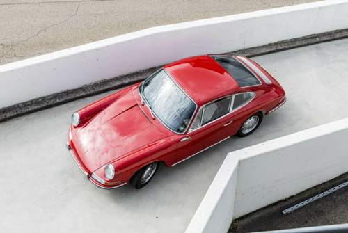 Der 901 sieht aus wie ein Neuwagen, übernimmt aber nur wenige Neuteile