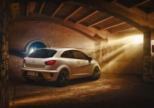 Seat Ibiza Cupra: Breite Spoiler und Diffusor