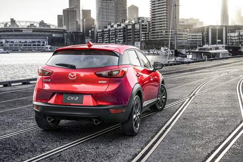 Das Heck bietet höchst modische Linien, Mazda verspricht trotzdem Übersicht. Zur Not käuflich: Die Rückfahrkamera