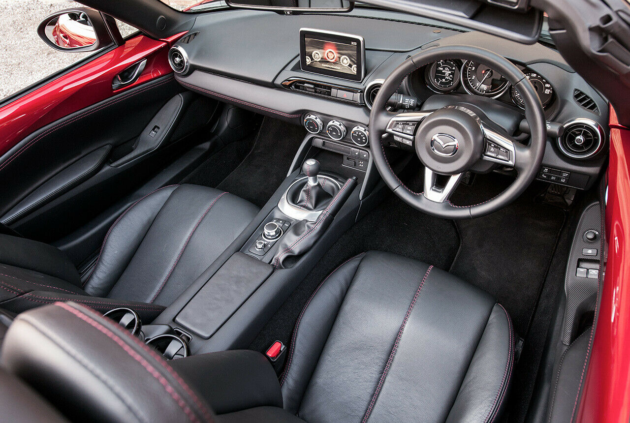 Das Cockpit des neuen Mazda MX-5