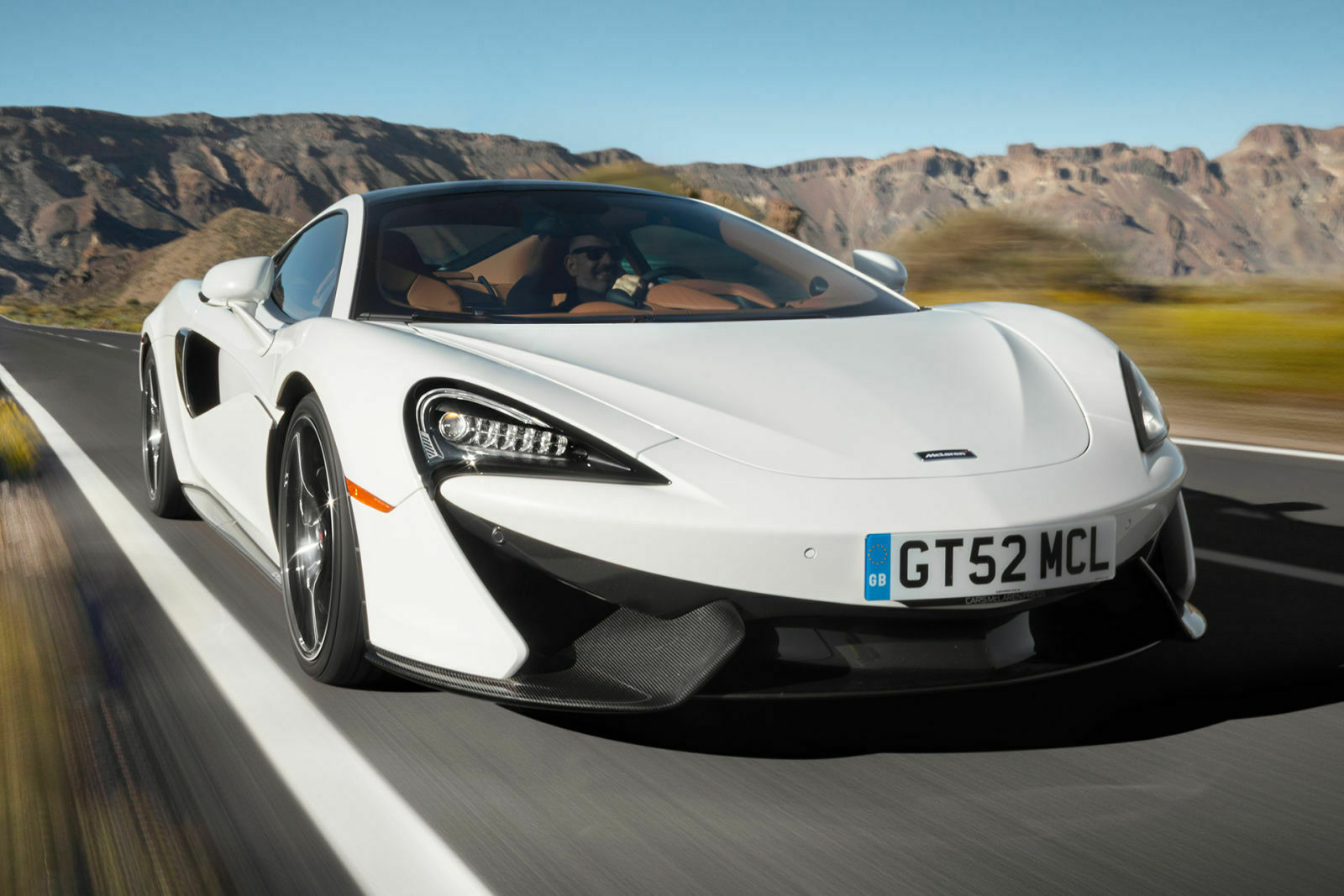 Unauffällig geht auch beim 570GT anders, das Mittelmotorkonzept weist ihn als Sportler aus