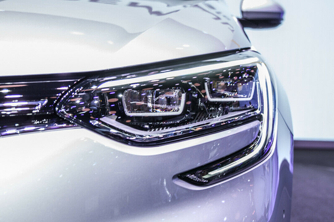 Auf Wunsch gibt es den Mégane auch mit LED-Scheinwerfern