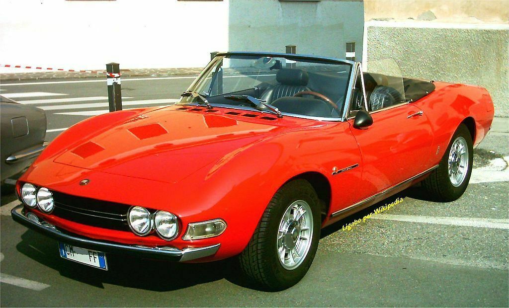 Fiat Dino 2400 Spider. Photo Ligabo