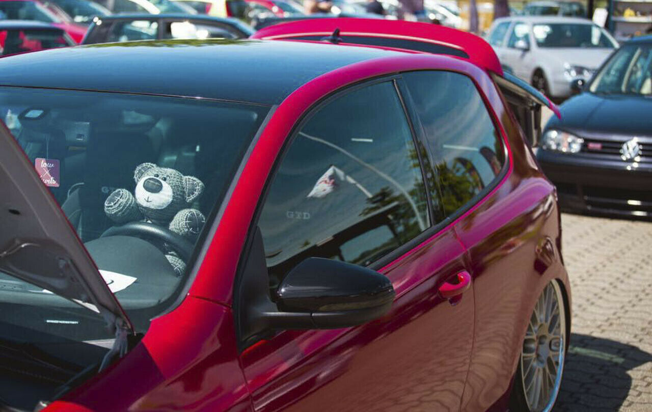 Dieser Teddy würde VW Golf GTD fahren, mit den Sitzbezügen hat er viel gemeinsam
