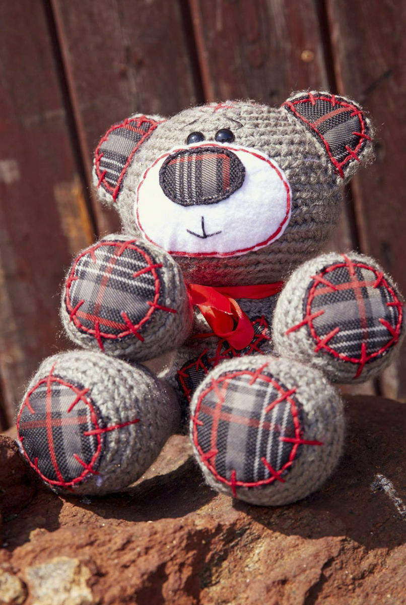 Ein Teddy für VW-Fans: Das Karomuster kennen Golf-GTI-Fahrer womöglich