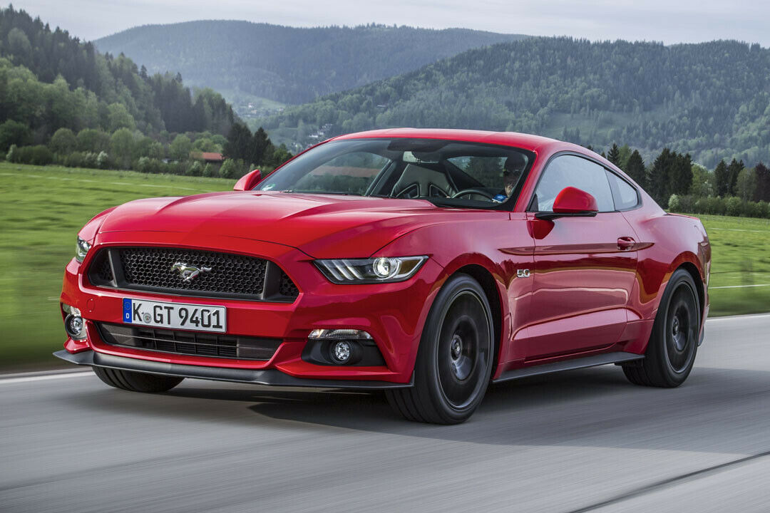 Der Ford Mustang wird bereits kurz nach dem Marktstart teurer, der Wechselkurs Dollar-Euro sei schuld, sagt Ford