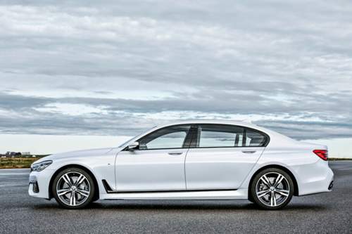 Bereits zum Marktstart wird BMW den 7er mit M-Paket anbieten