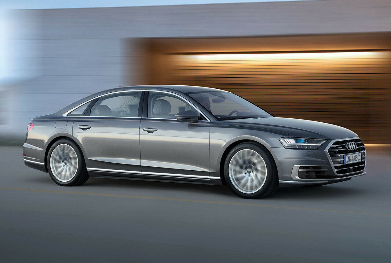 Der neue Audi A8 wird knapp vier Zentimeter länger als das Vorgängermodell. Zum Gewicht macht Audi noch keine Angaben