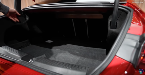 Mercedes CLA 2025 EV Kofferraum Deckel