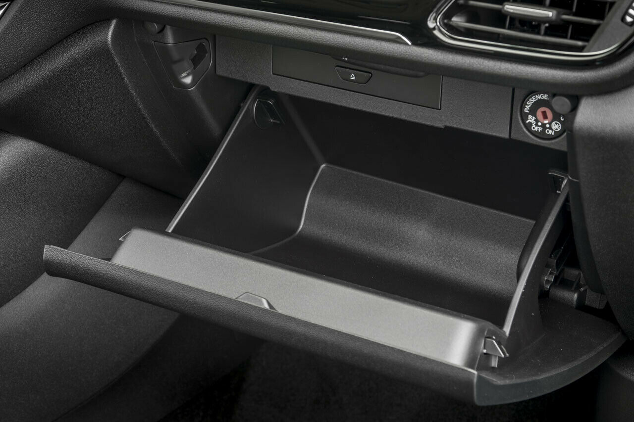 Ford Fiesta Mk 8: Ordentlich Platz im Handschuhfach