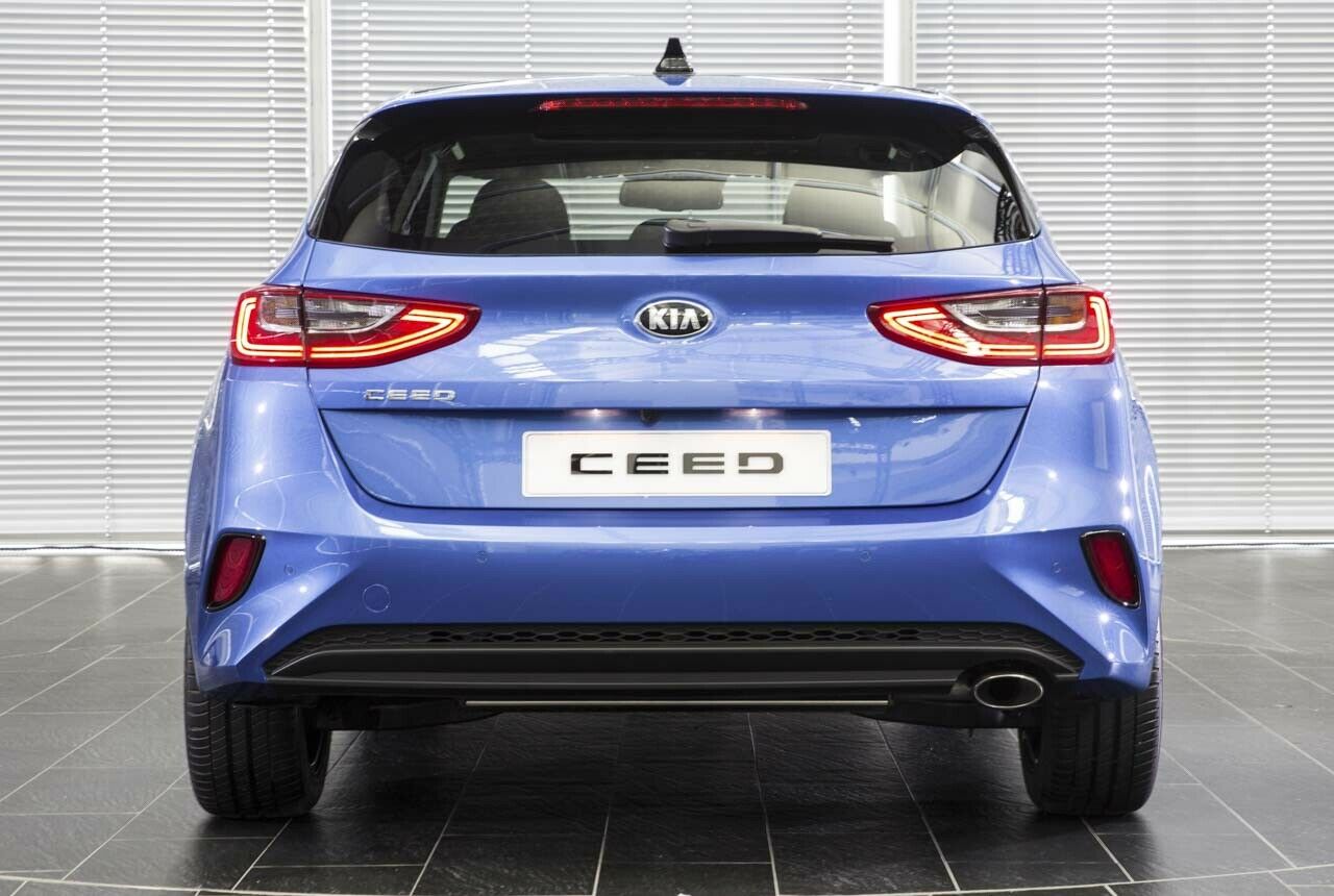 Die Rückleuchten in LED-Technik sind serienmäßig beim neuen Kia Ceed