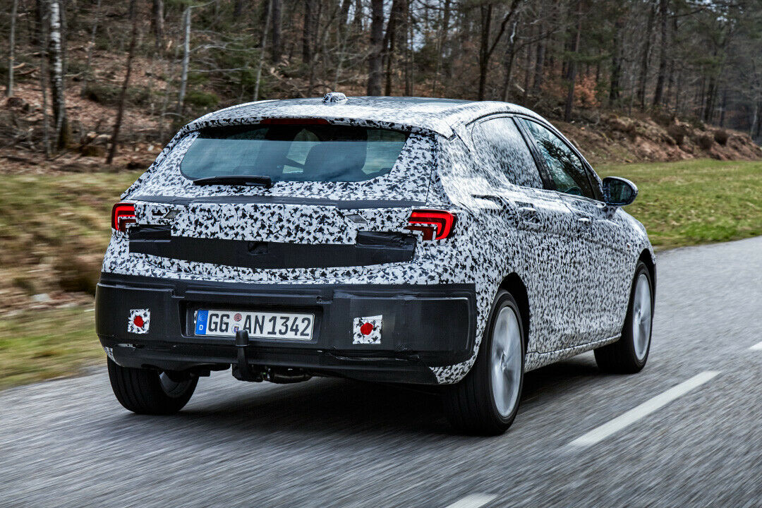 Opel zeigt den neuen Astra auf der IAA 2015 in Frankfurt am Main