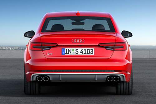 Ähnlichkeit: Der neue Audi S4 erinnert stark an die Audi S3 Limousine