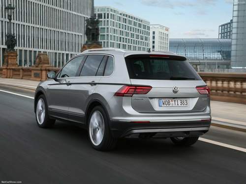 Volkswagen-tiguan-2017-1600x1200-wallpaper-26