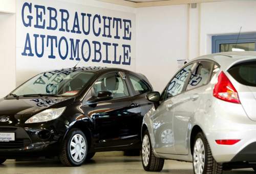 Der VCD empfiehlt: Gebrauchtwagen. Nicht nötig: 2015 wurden 7,3 Millionen Gebrauchtwagen gekauft, die meisten von Privathaushalten. Demgegenüber standen 1,01 Millionen Neuzulassungen auf Privatpersonen