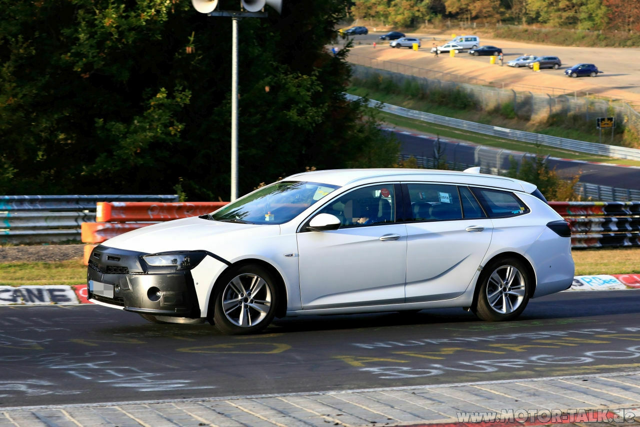An die Motoren muss Opel noch mal ran: Für die letzten Produktionsjahre ab 2021 benötigt der Insignia eine Zertifizierung nach Euro 6d