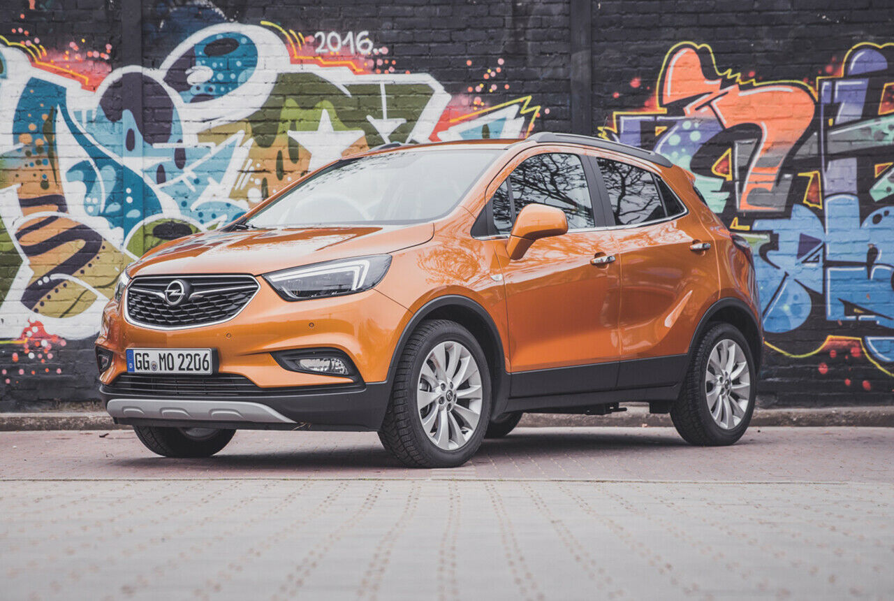 2012 ging der Opel Mokka an den Start. 2016 erhielt er ein Facelift. 2020 soll es einen Nachfolger des erfolgreichen SUV geben
