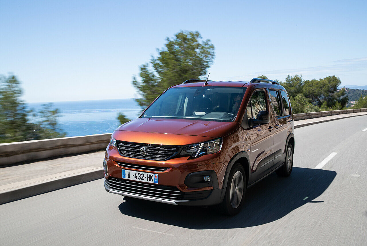 Ab 2019 soll der Rifter mehr Offroad-Qualitäten bekommen. Peugeot verpasst seinem Hochdachkombi einen Allradantrieb