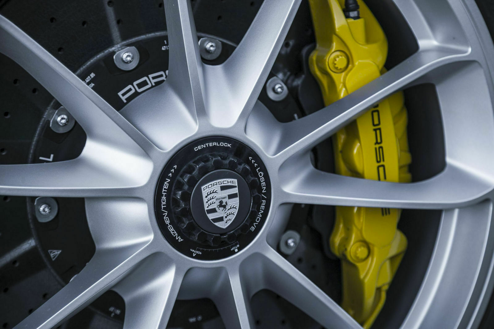 Porsche 911R: Felgen mit Zentralverschlussmuttern