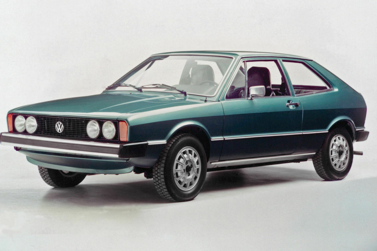 1974 startete der Scirocco-Verkauf. Produziert wurde das Coupé bei Karmann in Osnabrück