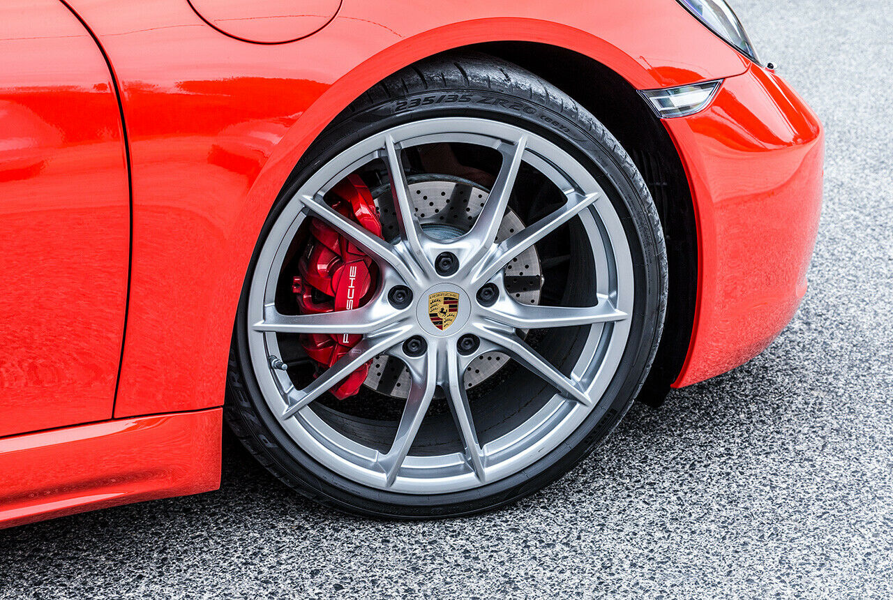Porsche 718 Boxster