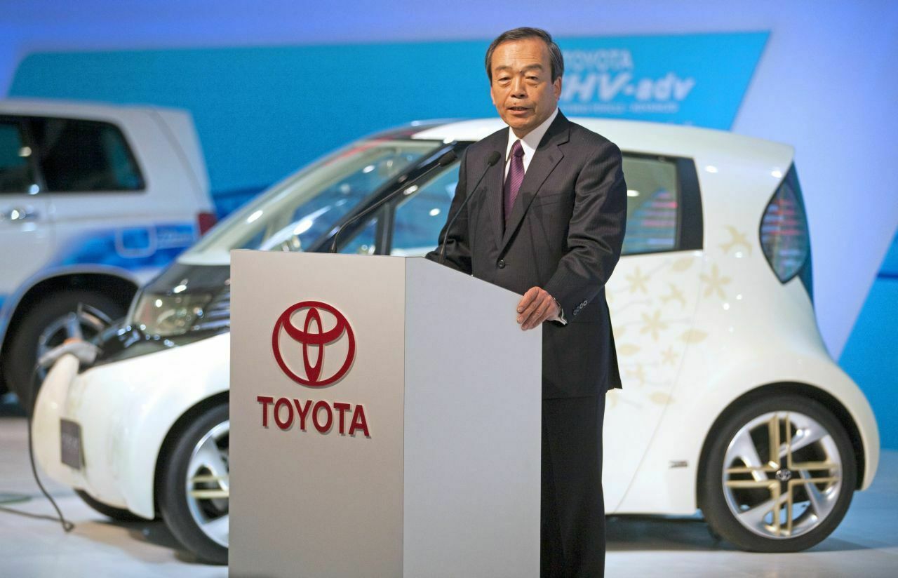 Toyota-Vorstand Takeshi Uchiyamada: Der Hybridantrieb ist eine "sehr lange und feste Brücke [...], die noch viele Vorteile bringen wird“