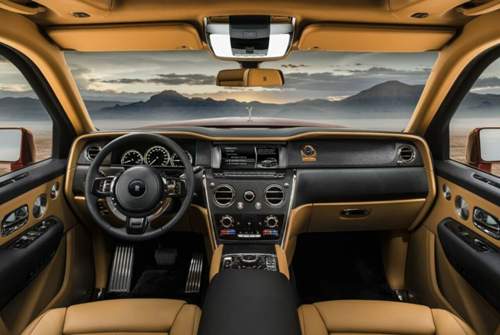 Rolls-Royce Cullinan: Cockpit mit digitalem Instrumententräger