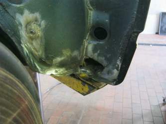 2014-07-12-mercedes-schweller-li-hinten-offen