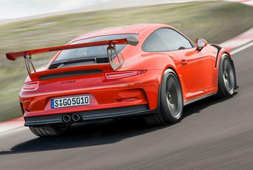 Die breite Spur der Turbo-Modelle und eine Hinterachs-Lenkung sollen die Straßenlage verbessern