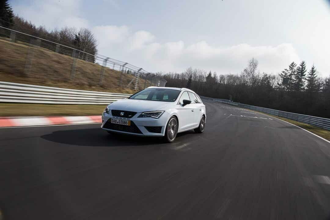 Seat-Testfahrer Jordi Gené stellte die Bestzeit im Cupra auf